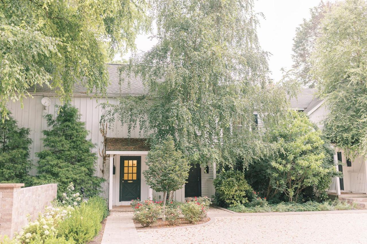 Fairville Inn Chadds Ford Exterior photo